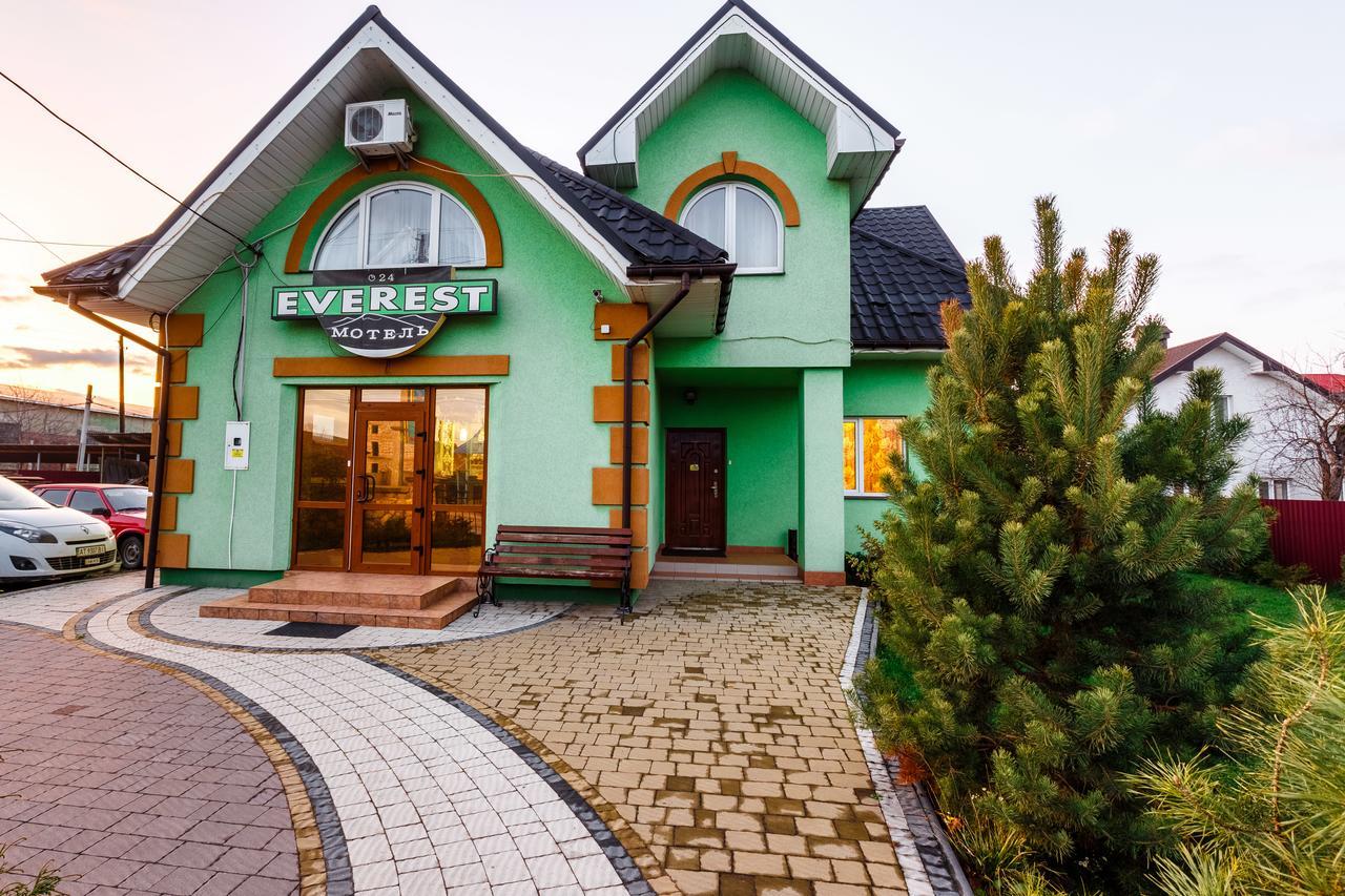 Everest Ιβανό-Φρανκίβσκ Εξωτερικό φωτογραφία